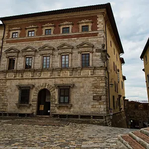  Apartment Contucci Residenze D'epoca